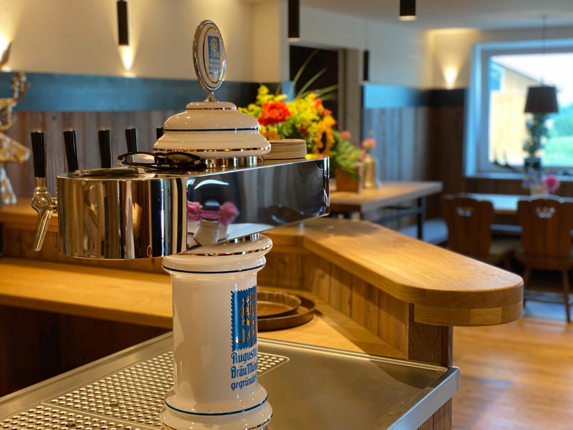 Zum Bayrischen Wirt Hotel Maierhöfen Екстериор снимка